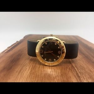 💕Price drop: Marc Jacobs Amy Leather Watch